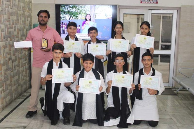 Image from: Stars of nukkad natak contest