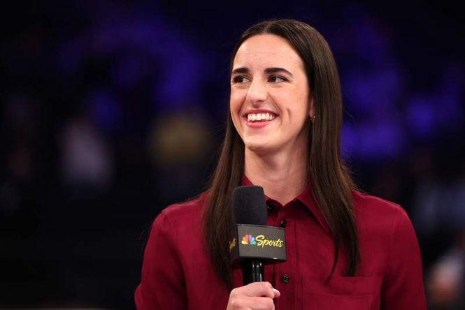Image from: WNBA superstar Caitlin Clark joins Indy 500 festivities with legendary Grand Marshal role