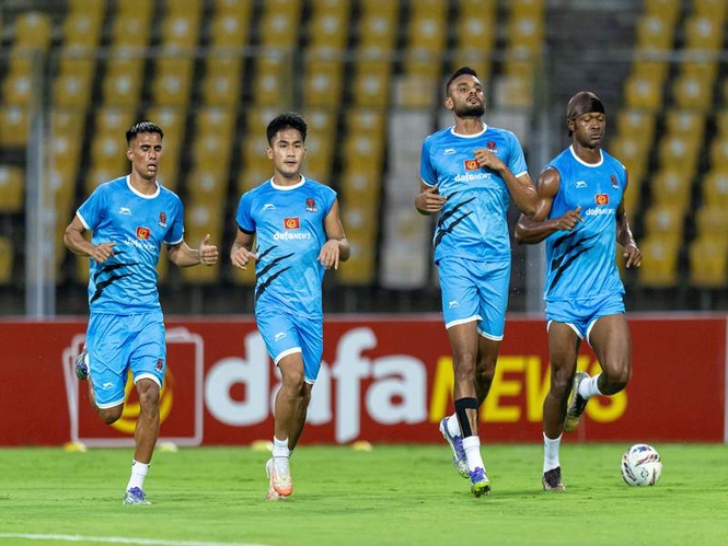 Image from: Punjab FC, Jamshedpur FC and Mumbai City FC battle for ISL glory
