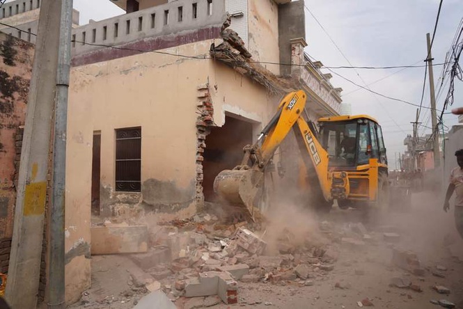 Image from: Property linked to drug peddler demolished in Srinagar