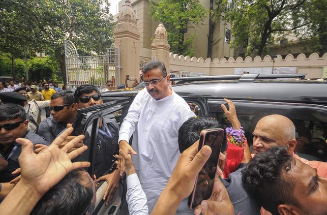 Image from: Bangladeshi infiltrators, detained in Bengal, to be handed over to BSF under new rule: CM Adhikari