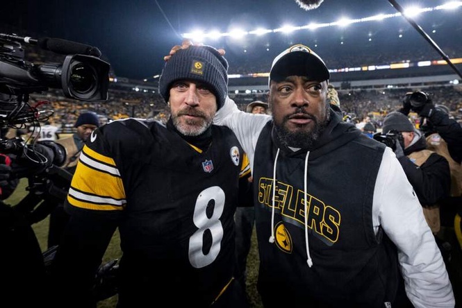 Image from: 42-year-old Aaron Rodgers finally reveals Mike Tomlin’s role in retirement decision
