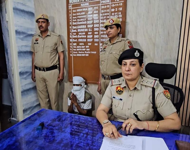 Image from: Cab driver held for obscene act with female software engineer