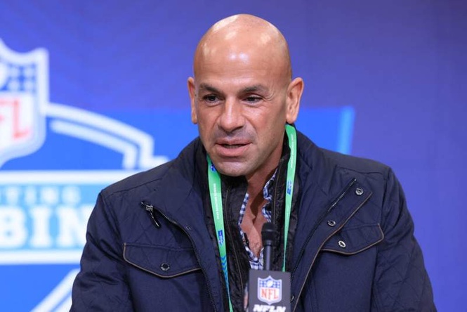 Image from: Titans coach Robert Saleh’s seed oil removal initiative receives brutal ‘gimmick’ take from NFL insider