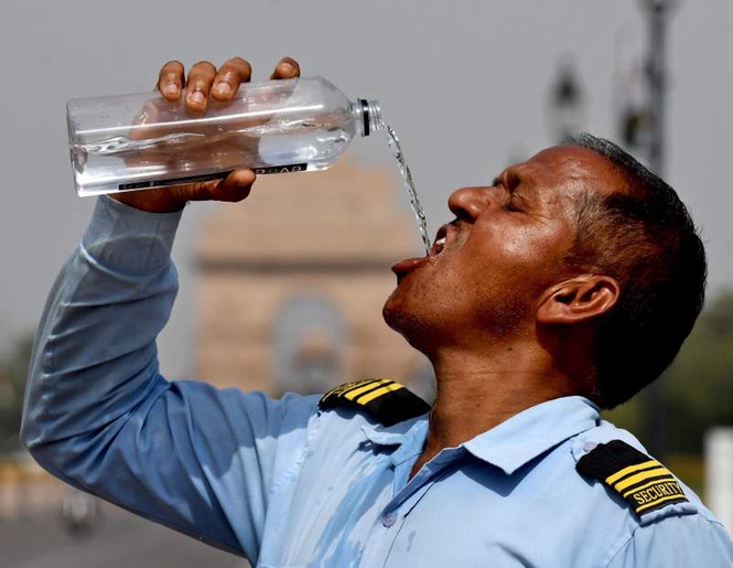Image from: Daytime temperature falls marginally in national capital