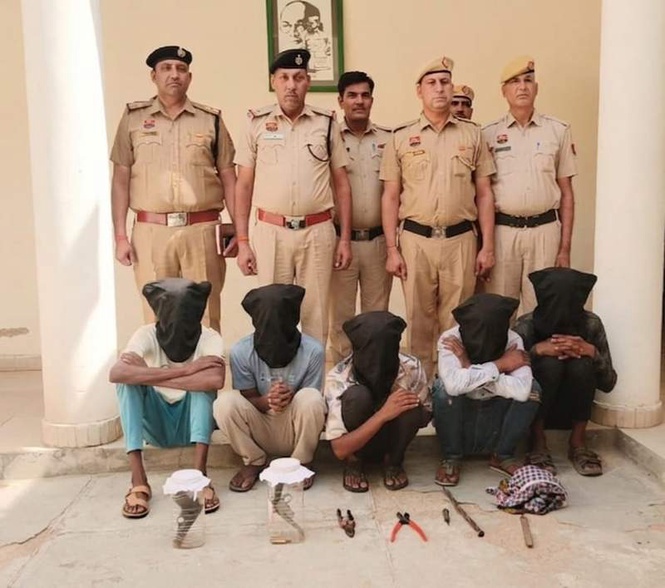 Image from: Inter-state Pardi Gulel gang members held after encounter; linked to Congress chief’s house trespass