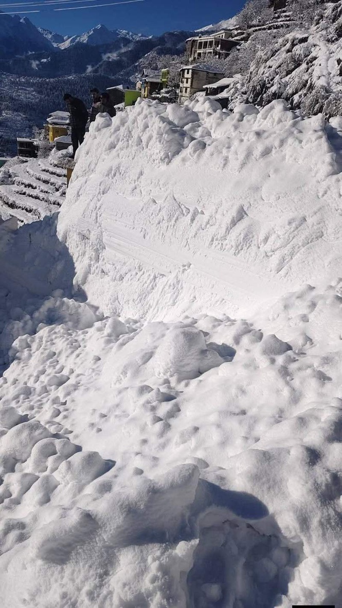Avalanche hits Kanchan Ganga near Badrinath in Uttarakhand - Newswav