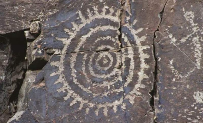 Image from: Workers Building a Railway in Northern Mexico Uncovered a Hidden 1,200-Year-Old Village Beneath Their Feet