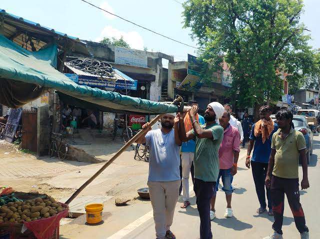 Image from: Historic Kalanaur breaks free from traffic bottlenecks after anti-encroachment drive