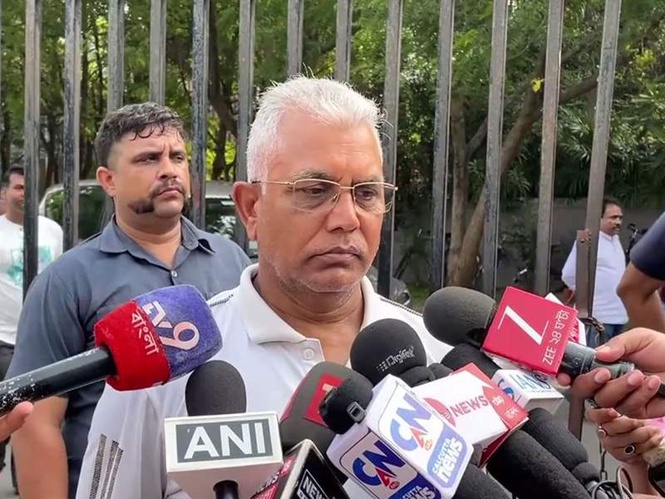 Image from: "Minimum increase has been implemented...": West Bengal Minister Dilip Ghosh on fourth fuel price hike within two weeks
