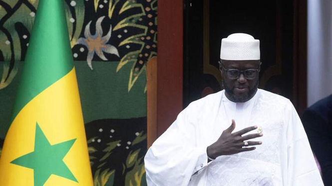 Image from: Senegal parliament speaker El Malick Ndiaye steps down as political crisis deepens