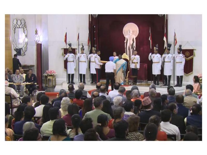 Image from: Padma Shri conferred on hockey coach Baldev Singh, Silambam exponent K Pajanivel