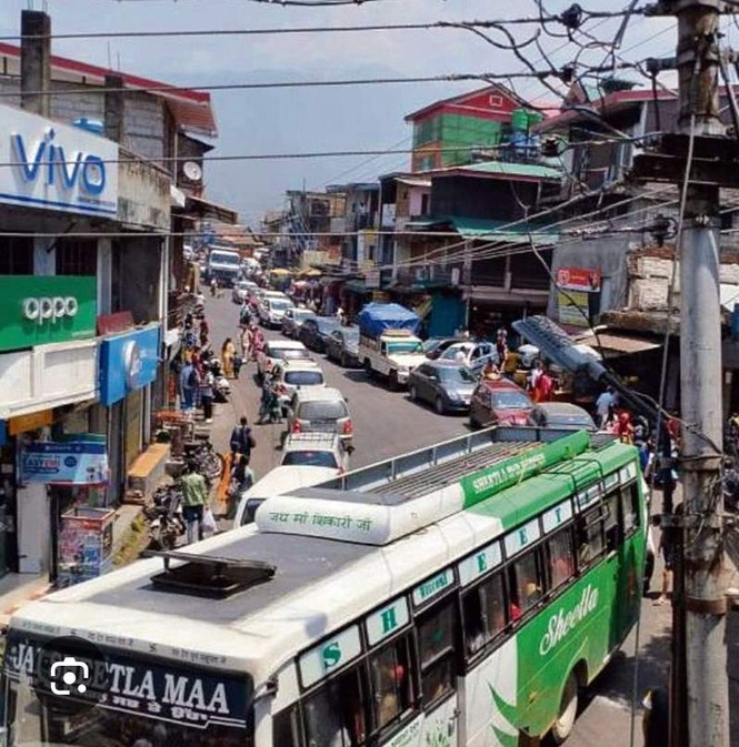 Image from: Traffic gridlock paralyses life in Baijnath