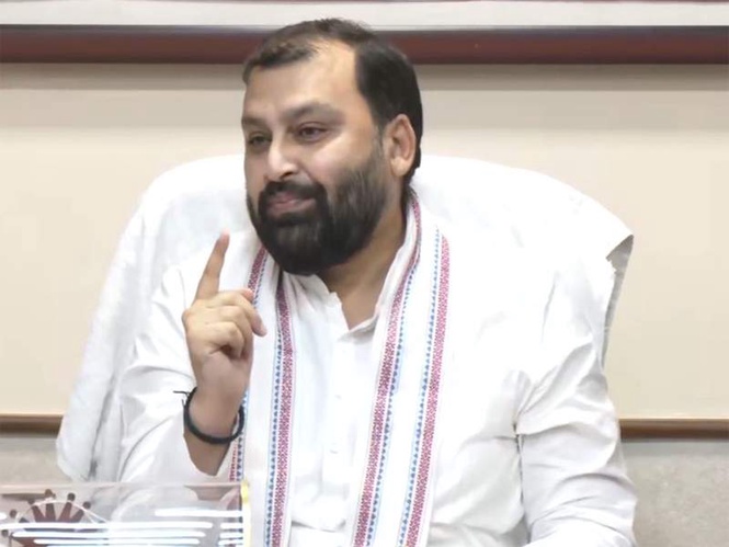 Image from: KVIC targets Rs 2.51 lakh crore business in FY27 after record sales of Rs 1.87 lakh crore FY26: Chairman