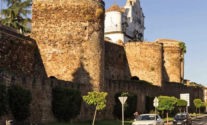 Image from: A Village of Barely 50 People Is Looking for New Neighbors: It Offers a Free House, a Job and One Serious Condition