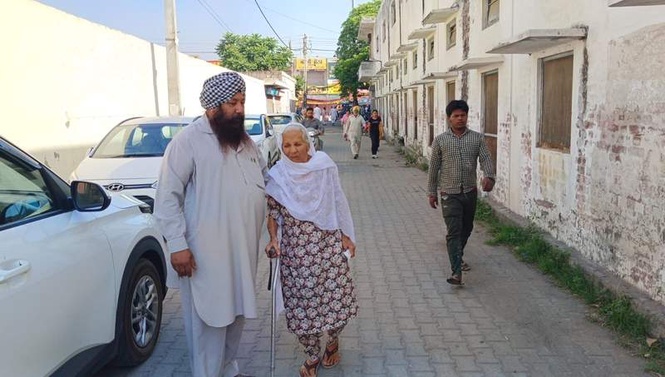 Image from: Ludhiana: Polling largely peaceful in Payal and Doraha, say SDMs