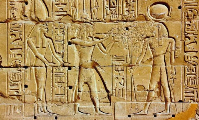 Image from: A 2,000-Year-Old Stone Block Found in Egypt Shows a Roman Emperor Dressed as a Pharaoh in the Presence of Ancient Gods