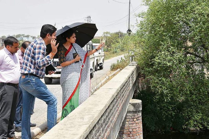 Image from: Complete drain cleaning before rains in Kaithal: DC to officials