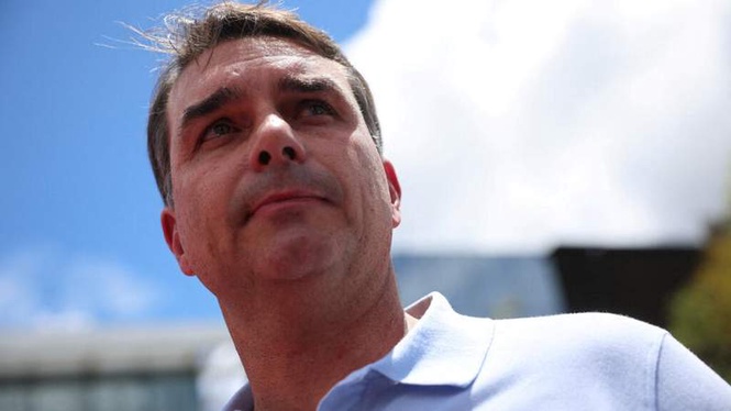 Image from: Brazilian candidate Flavio Bolsonaro asks Trump to designate crime groups as terrorists
