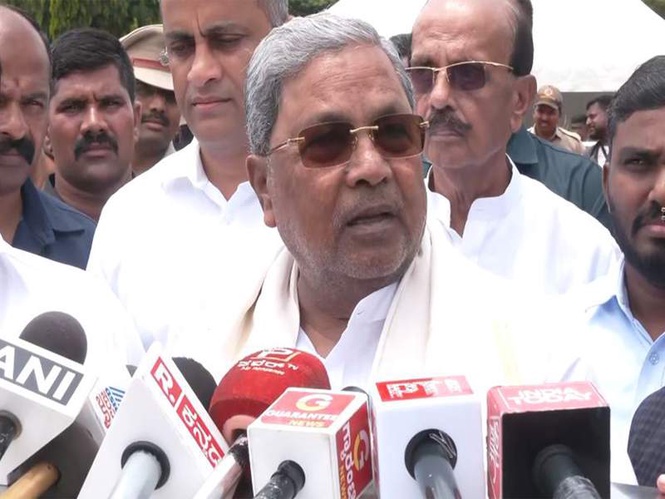 Image from: "We'll talk about it tomorrow:" Siddaramaiah maintains stoic silence amidst leadership change reports