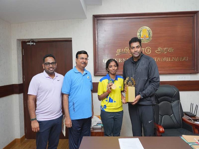 Image from: Tamil Nadu Sports Minister gives Rs 10 lakh aid to chess GM R Vaishali
