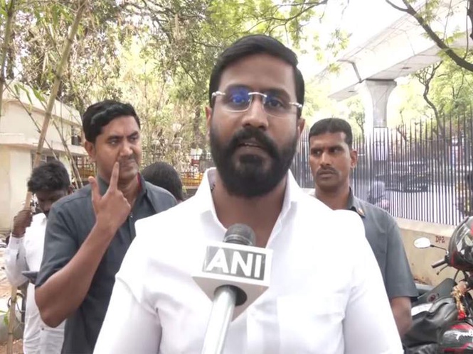 Image from: Congress files complaint against BRS leader Balka Suman over alleged comments encouraging militant activities