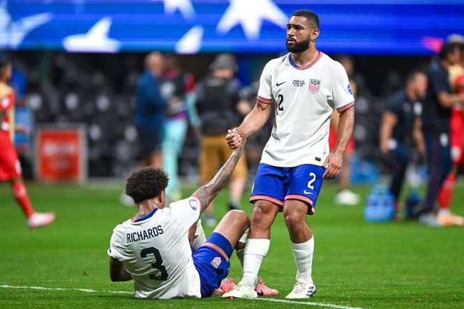Image from: Chris Richards fitness concern leaves Crystal Palace sweating before Conference League final