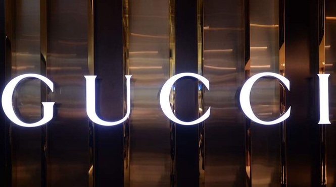 Image from: Gucci to become Alpine F1 team title partner from 2027