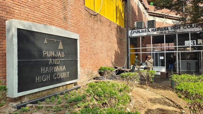 Image from: GNDU Top Brass held in contempt: PHHC sentences VC, Registrar to 1-month SI