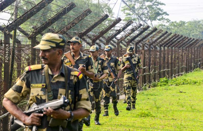 Image from: West Bengal hands over 142.8 acres to BSF for fencing India-Bangladesh border