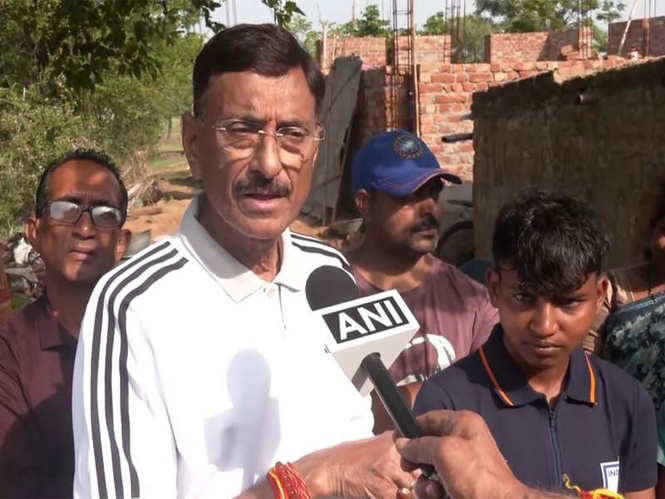 Image from: "She is our pride": Union Minister Sanjay Seth backs India U-17 footballer Divyani Linda's dream