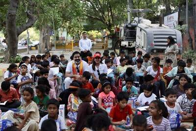 Image from: Zappfresh with Beti Foundation and UN IIMSAM Mark World Hunger Day with Community Outreach Initiative at IIT Delhi