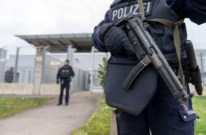 Image from: German woman on trial for raising money for Islamic State fighters