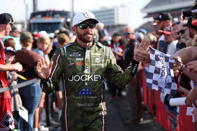 Image from: Katherine Legge and Ross Chastain earn penalties following NASCAR double-header weekend