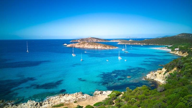 Image from: ‘It looks like the Caribbean’: In Italy, this spectacular beach in Sardinia is one of the most beautiful in the world