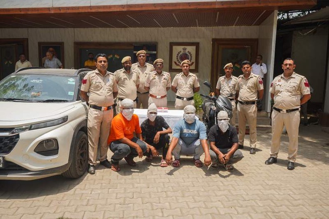 Image from: Cops crack midnight highway dacoity, kidnapping case; nab 6