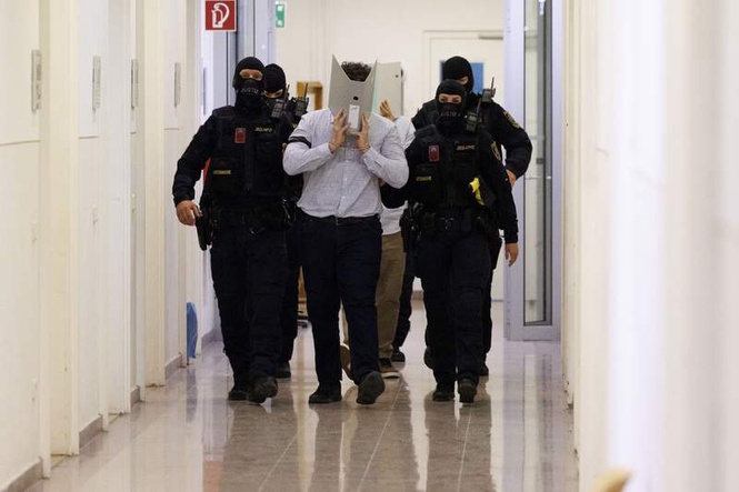 Image from: Islamist given 15 years jail for foiled attack on Vienna Swift concert