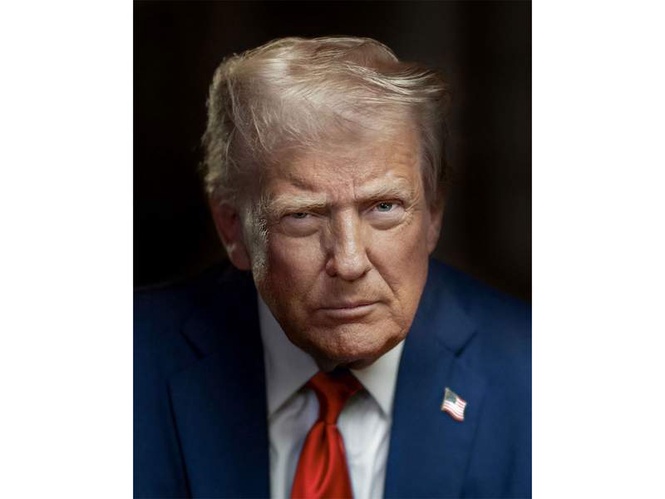 Image from: US Treasury prepares mock-up of $250 note with Trump portrait