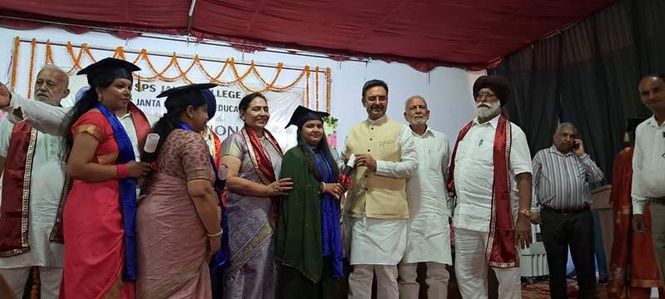 Image from: Speaker awards degrees at Yamunanagar college, stresses role of education in nation-building
