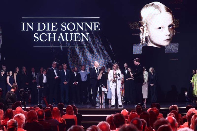 Image from: 'Sound of Falling' sweeps German Film Awards, winning 10 prizes