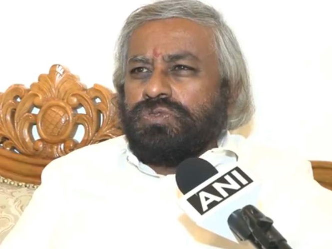 Image from: Loyal Congress soldier, will accept any responsibility given by high command: Karnatka Minister Eshwara Khandre