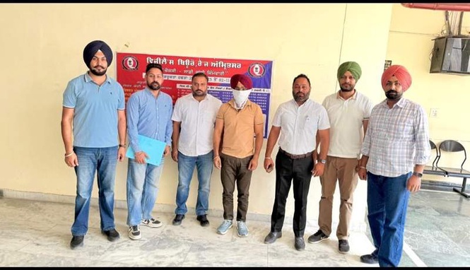 Image from: Punjab Vigilance Bureau nabs PSPCL accountant taking Rs-15,000 bribe