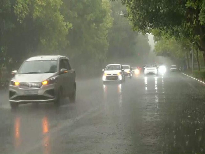 Image from: Rain brings relief from intense heat in Delhi; IMD issues red, orange warnings across several states