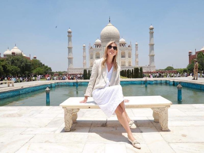 Image from: US Envoy bids farewell to US Under Secy of State post her maiden India visit