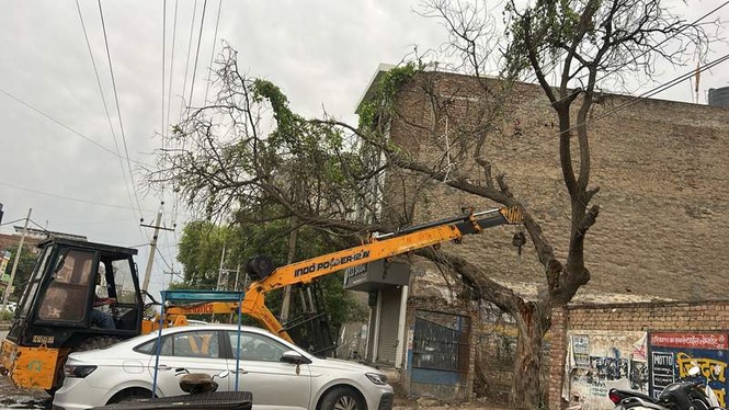 Image from: Rain cools Sirsa, disrupts power infrastructure