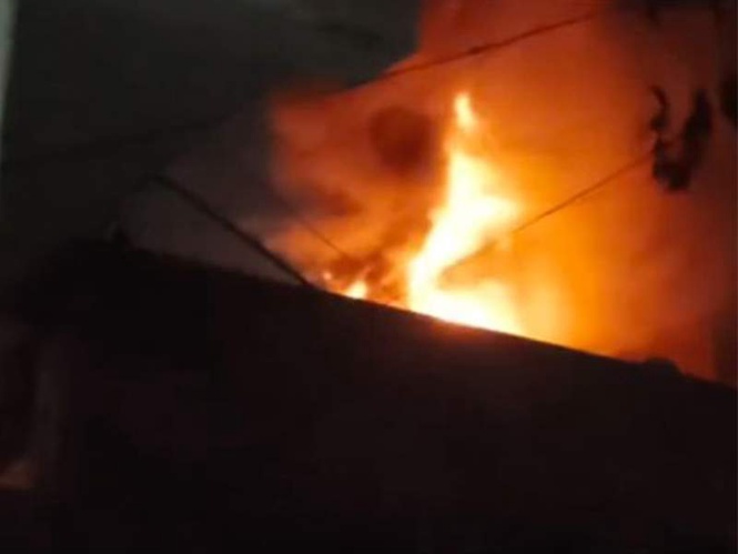 Image from: Delhi: Fire breaks out at factory in Mahipalpur