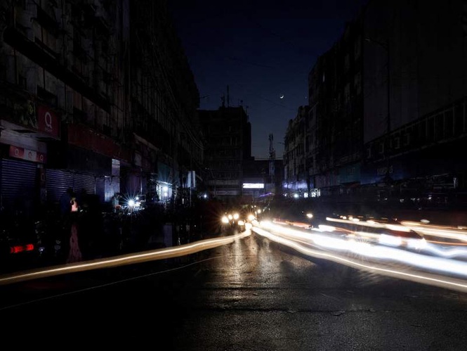 Image from: Storm exposes Pakistan's fragile utility grid; Lahore plunged into total darkness