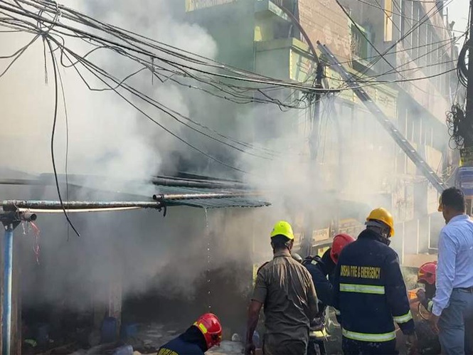 Image from: Odisha: Massive Fire breaks out at Cuttack daily market