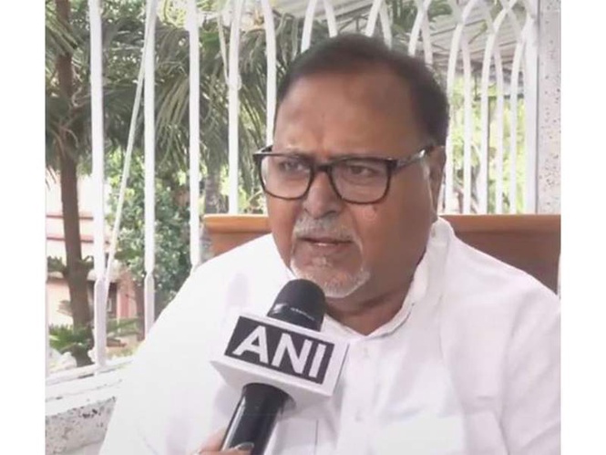 Image from: "Will Police rule over Assembly?": Partha Chatterjee slams SIT probe into alleged fake signature case