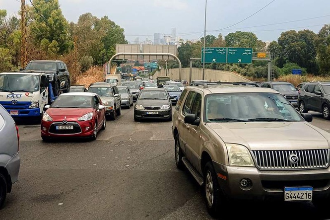 Image from: Frustration, anger as residents rush to flee Beirut's southern suburbs